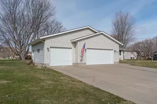 1025 Park Dr, Gaylord, MN 55334 - Photo 48