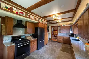 605 Park St, Jackson, MN 56143 - Photo 6