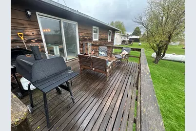 303 N Clark Street, Ceylon, MN 56121 - Photo 8