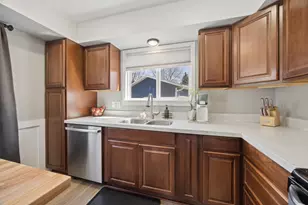 1422 Northway Ct, Saint Cloud, MN 56303 - Photo 16