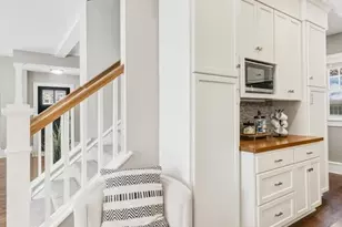 185 W Lake St, Excelsior, MN 55331 - Photo 24