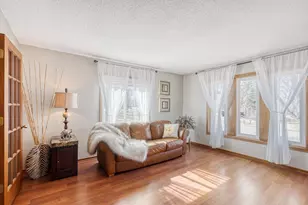 4120 Minnesota Ln N, Plymouth, MN 55446 - Photo 6