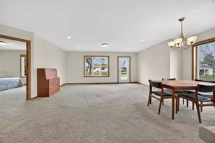 723 14th St E, Wabasha, MN 55981 - Photo 2