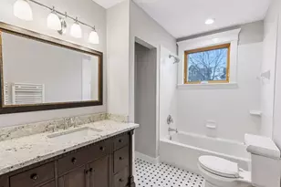 2027 Emerson Ave S, Minneapolis, MN 55405 - Photo 30