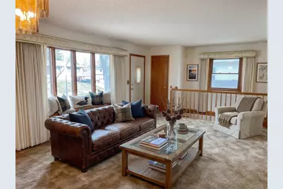 10810 Upton Avenue S, Bloomington, MN 55431 - Photo 2