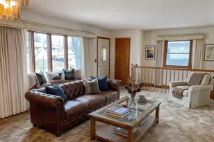 10810 Upton Ave S, Bloomington, MN 55431 - Photo 2