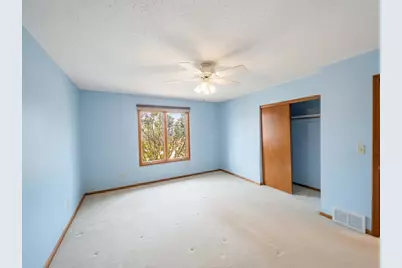 10810 Upton Avenue S, Bloomington, MN 55431 - Photo 12