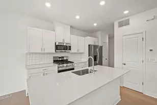 3489 Trails End Circle, Eagan, MN 55123 - Photo 2