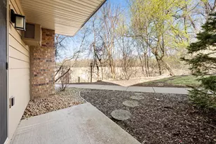 2050 Ridge Dr, Saint Louis Park, MN 55416 - Photo 44