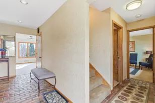 2468 Hamline Ave N, Roseville, MN 55113 - Photo 8