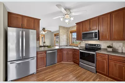 706 12th Street E, Wabasha, MN 55981 - Photo 4