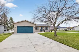 706 12th St E, Wabasha, MN 55981 - Photo 32