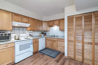 1277 Wilson Avenue, Saint Paul, MN 55106 - Photo 12