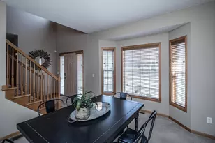 1122 Drew Dr, Woodbury, MN 55129 - Photo 10