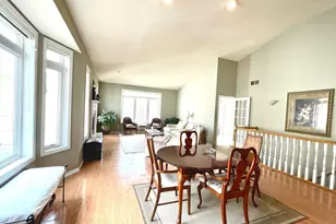 7808 Victoria Cir, Saint Louis Park, MN 55426 - Photo 2