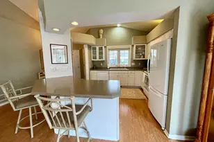 7808 Victoria Cir, Saint Louis Park, MN 55426 - Photo 14