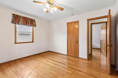 10025 Wentworth Avenue S, Bloomington, MN 55420 - Photo 12