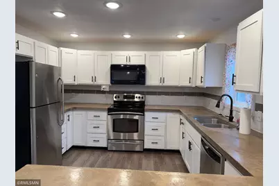 213 E Park Avenue, Luck, WI 54853 - Photo 8