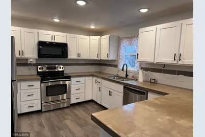 213 E Park Avenue, Luck, WI 54853 - Photo 10