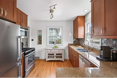 1890 Yorkshire Avenue, Saint Paul, MN 55116 - Photo 14