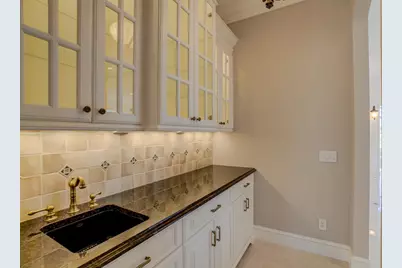 327 Lindsay Road, Hudson, WI 54016 - Photo 10