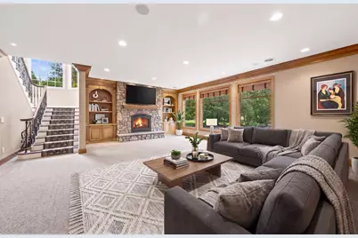 327 Lindsay Road, Hudson, WI 54016 - Photo 28