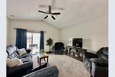 215 8th Avenue NE, Isanti, MN 55040 - Photo 6