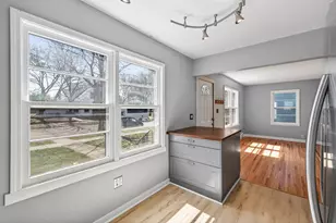 1701 Rose Ave E, Saint Paul, MN 55106 - Photo 8