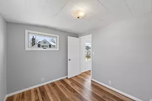 1701 Rose Ave E, Saint Paul, MN 55106 - Photo 14