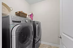 6015 Kimberly Ln N, Plymouth, MN 55446 - Photo 36