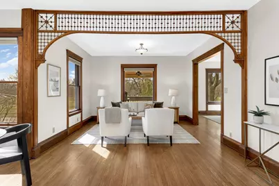 2219 Knapp Street, Saint Paul, MN 55108 - Photo 2