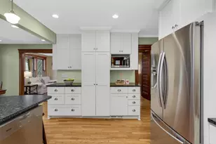 2219 Knapp St, Saint Paul, MN 55108 - Photo 14