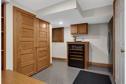 2219 Knapp Street, Saint Paul, MN 55108 - Photo 36