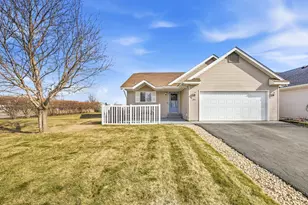 605 Hickory Dr, Saint Joseph, MN 56374 - Photo 26