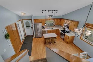 605 Hickory Dr, Saint Joseph, MN 56374 - Photo 4