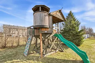 605 Hickory Dr, Saint Joseph, MN 56374 - Photo 30