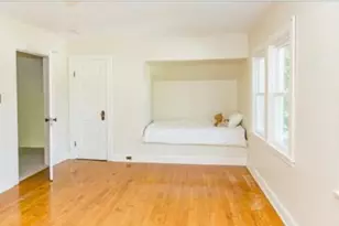 605 E 10th St, Duluth, MN 55805 - Photo 16