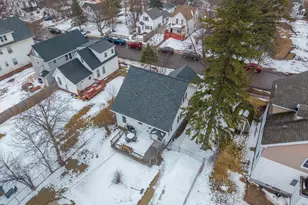 605 E 10th St, Duluth, MN 55805 - Photo 26