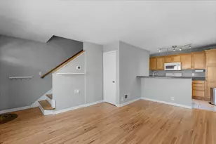 2043 Montreal Ave, Saint Paul, MN 55116 - Photo 6