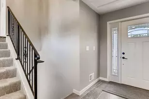 5520 Lindsay St, Golden Valley, MN 55422 - Photo 2