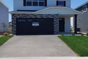 10538 Goodview Ave S, Cottage Grove, MN 55016 - Photo 1