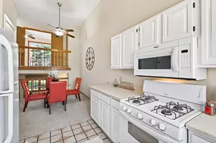 2317 Montana Ave E, Maplewood, MN 55119 - Photo 10