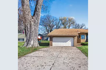 2317 Montana Avenue E, Maplewood, MN 55119 - Photo 1