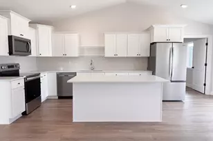 718 S Division St, Roberts, WI 54023 - Photo 2