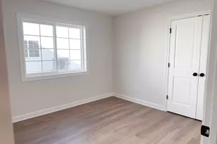 718 S Division St, Roberts, WI 54023 - Photo 16