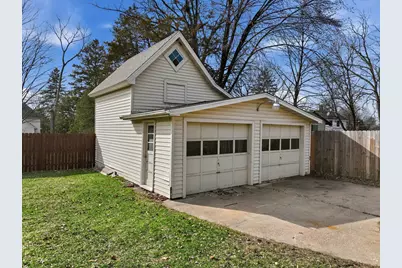 921 11th Street E, Menomonie, WI 54751 - Photo 4