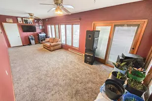 513 E Hollett St, Tracy, MN 56175 - Photo 8