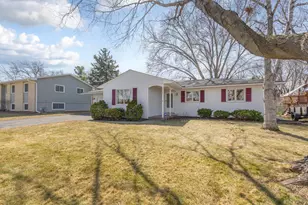 2042 Bluestone Ln, Eagan, MN 55122 - Photo 4