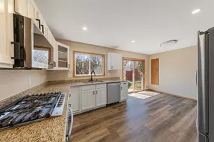 2042 Bluestone Ln, Eagan, MN 55122 - Photo 12