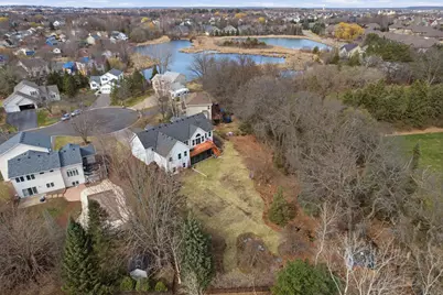 10389 Fox Run Road, Woodbury, MN 55129 - Photo 2